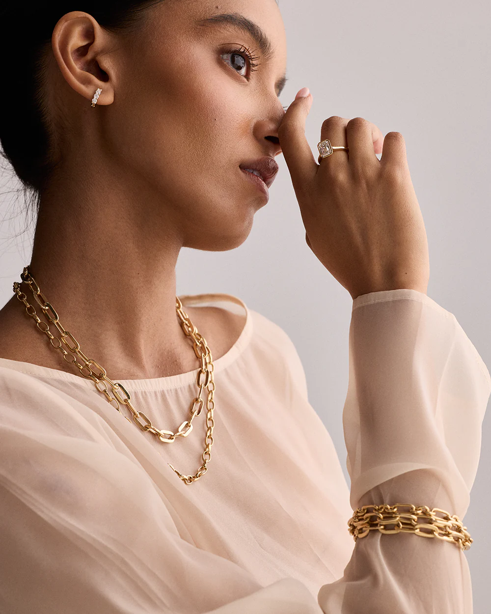 Arla Paperclip Necklace - Image 4